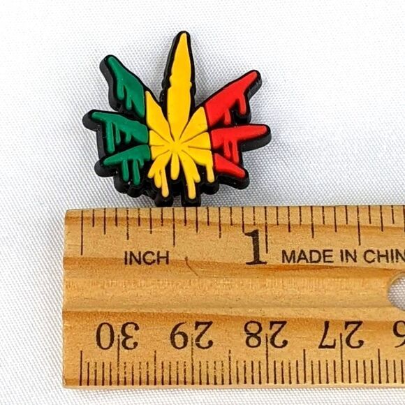 Crocs Cannabis Weed Leaf Jibbitz Charm - Picture 4 of 4